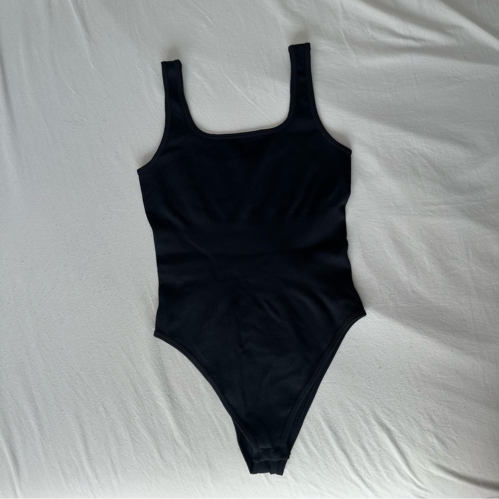 Ribbed body suit